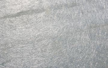 Hundon laminate fibreglass or shingles?